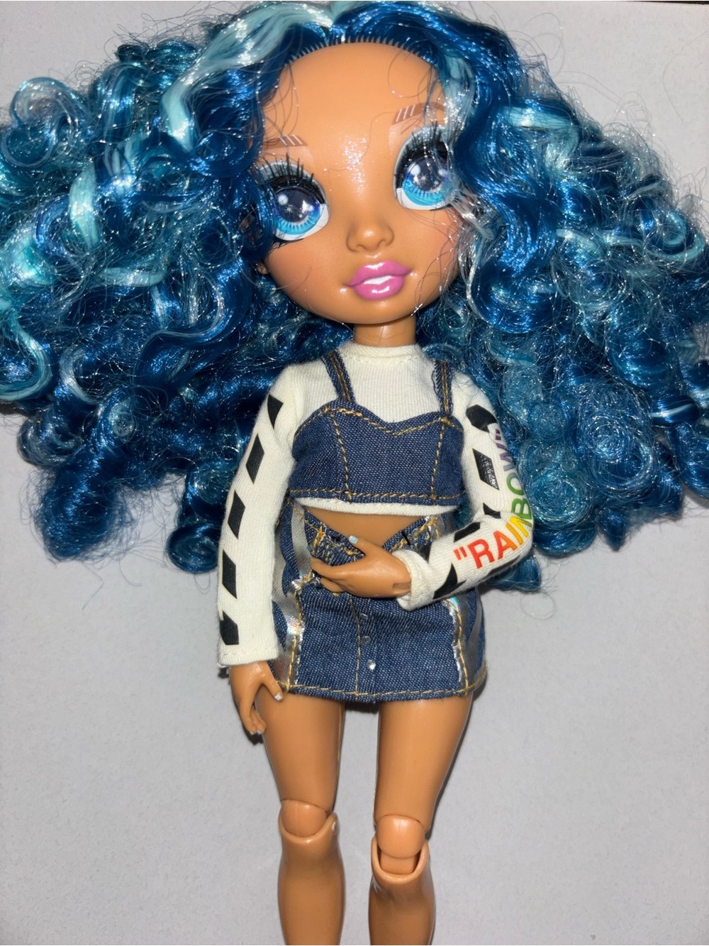Rainbow high Skylar Bradshaw curly blue hair doll